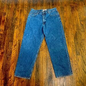 Tommy Bahama Indigo Palms Jeans size 35 x 32 Relaxed fit.
